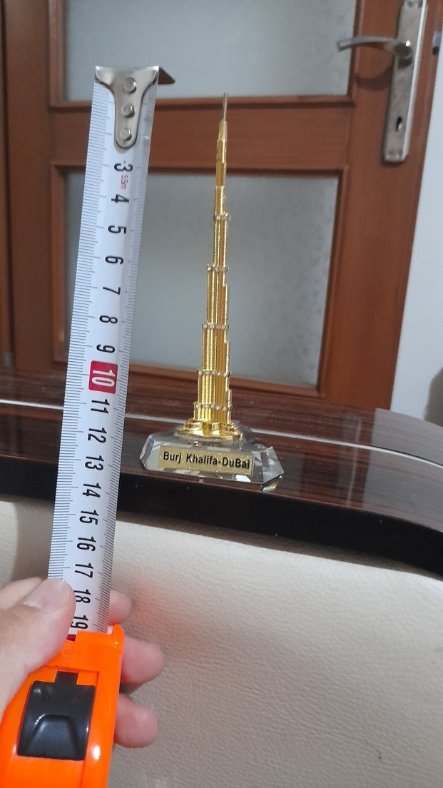 Parlak Altın Burj Khalifa Figürin - Görsel 4