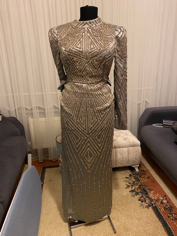 Uzun Kollu Drapeli Gri Abiye Elbise - Görsel 2