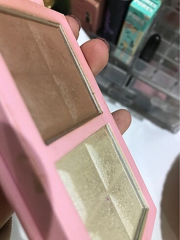 Revolution Revolution Highlighter&Bronzer Paleti