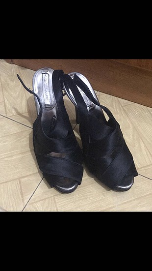 BCBG MAX AZRIA AYAKKABI