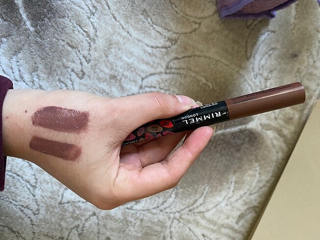 Rimmel London Çift taraflı rimel london ruj