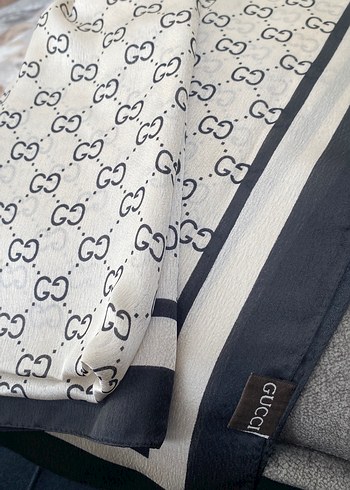 krem Gucci Şal - Görsel 2