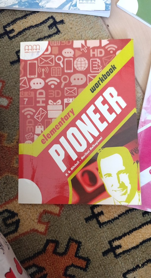 PİONEER İNGİLİZCE kitap - Görsel 2