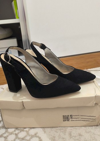 Siyah Süet Tokalı Blok Topuklu Kadın Ayakkabı - Görsel 2