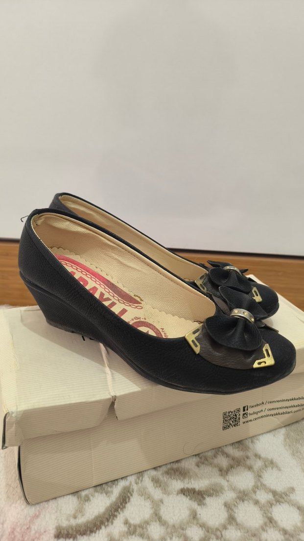 Tokalı Siyah Dolgu Topuk Kadın Babet - Görsel 2