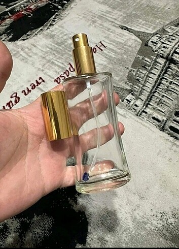 100 ML Cam vidalı kapaklı parfüm şişesi 