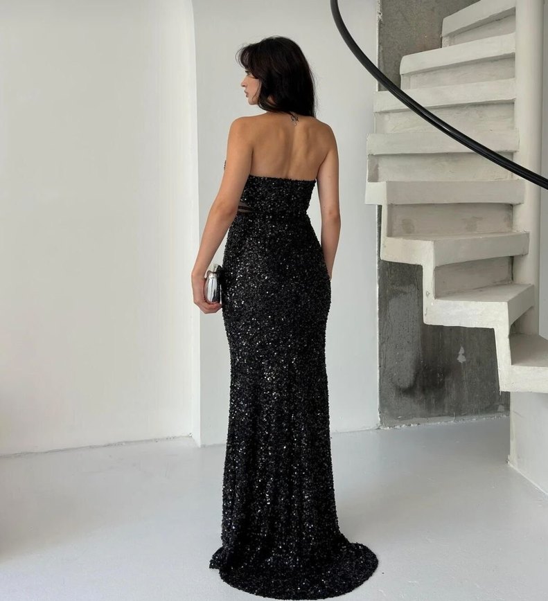 Straplez Siyah Parlak Leopar Desenli Uzun Elbise - Görsel 3