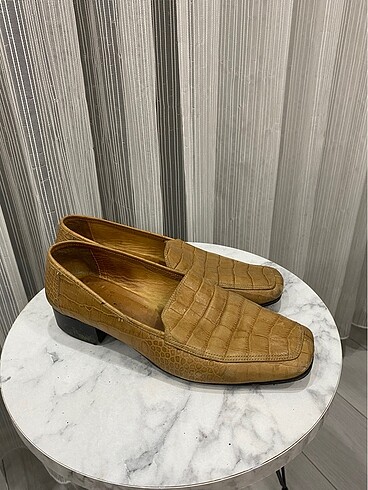 39 Beden ZARA DERİ LOAFER