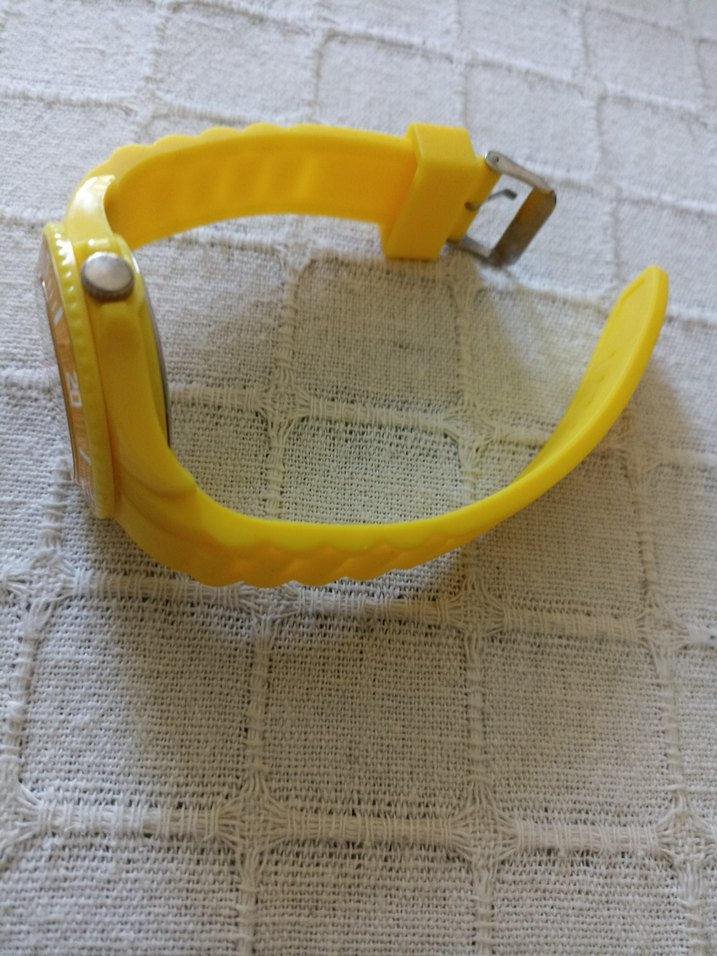 Sarı Kadın Kol Saati Tokalı - Görsel 2