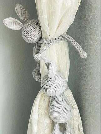 Perde tutucu amigurumi