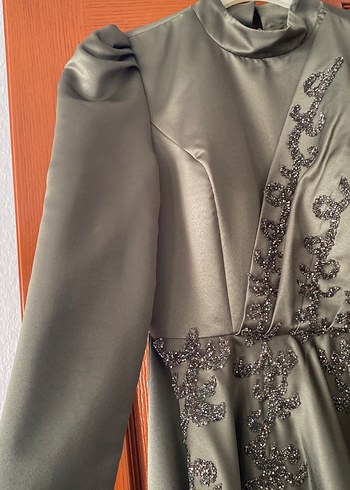 Nakışlı Gri Uzun Kollu Kadın Abiye Elbise - Görsel 3