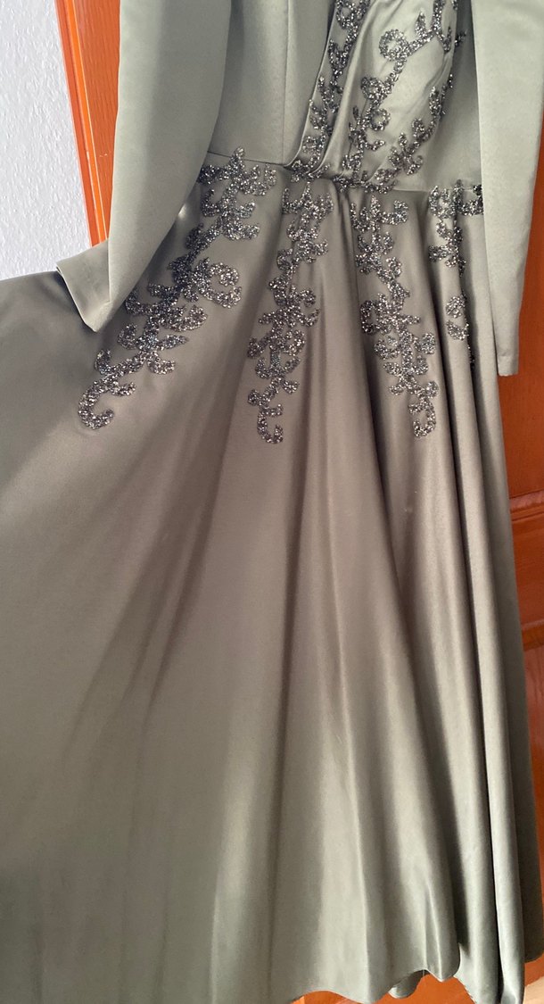 Nakışlı Gri Uzun Kollu Kadın Abiye Elbise - Görsel 4