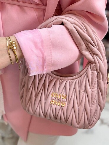  Beden Miu Miu