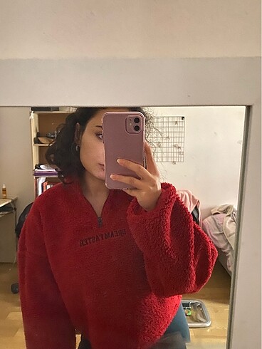 Bershka kırmızı kürklü sweat