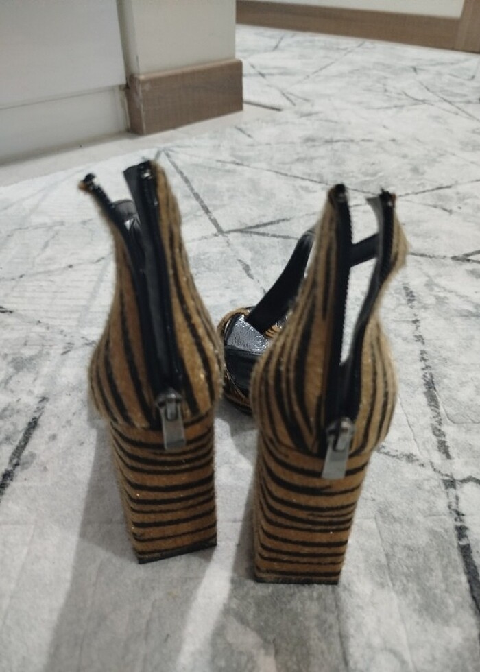 Zebra desen ayakkabı - Görsel 2