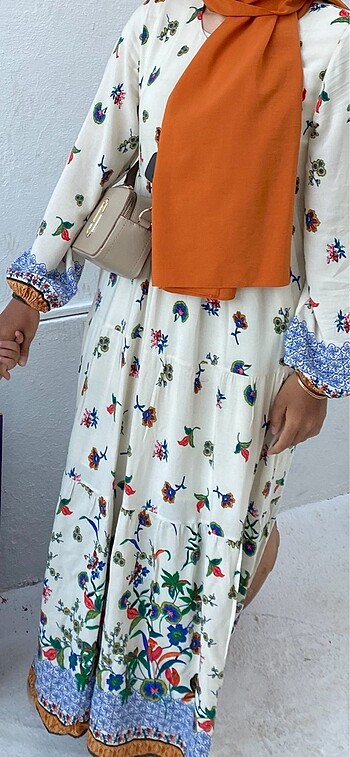 Bershka Çiçekli bohem elbise