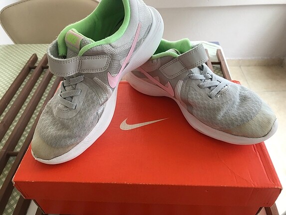 Nike Spor Ayakkabı