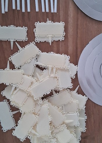 Renkli Parti Süsleri ve Bayraklar - Görsel 8