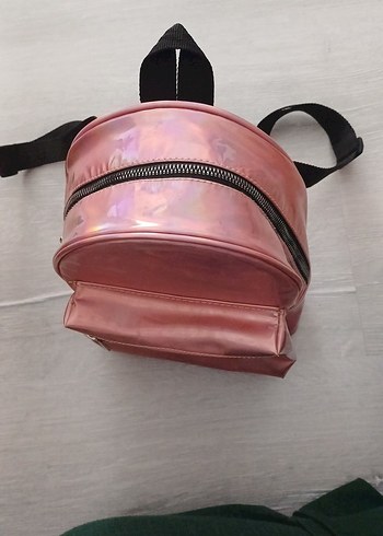 LC Waikiki Pembe Parlak Deri çocuk Sırt Çantası