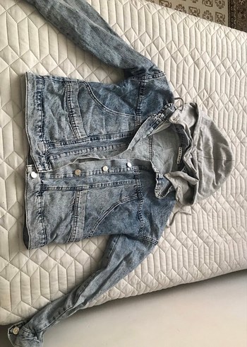 38 Beden Gri Kapüşonlu Kadın Denim Ceket