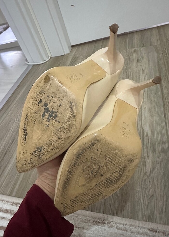 Stiletto topuklu ayakkabı - Görsel 4