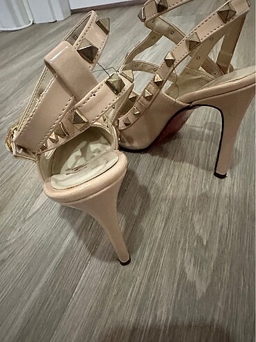Şık topuklu ayakkabı valentinp - Görsel 5