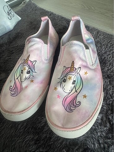 H&M unicorn babet ayakkabı