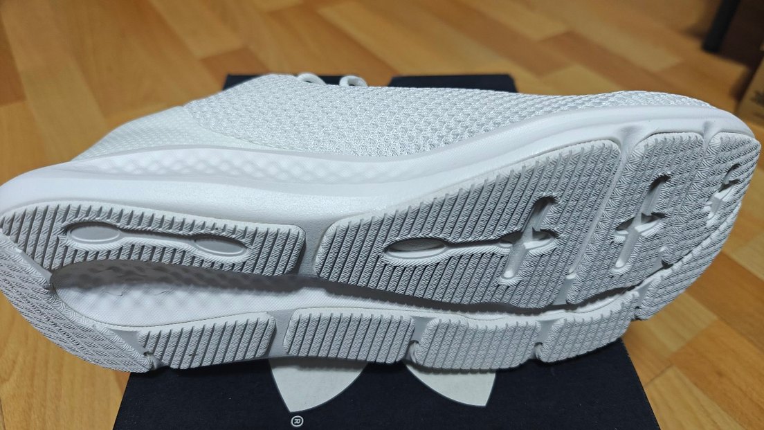 Under Armour Beyaz Erkek Koşu Ayakkabısı 43 - Görsel 5