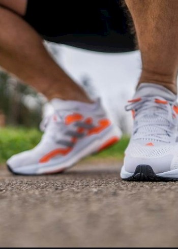 Erkek Gri Turuncu adidas Solar Boost 3M Koşu Ayakkabısı - Görsel 9