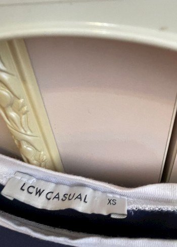LC Waikiki Kısa Kollu Lacivert Baskılı Kadın Tişört