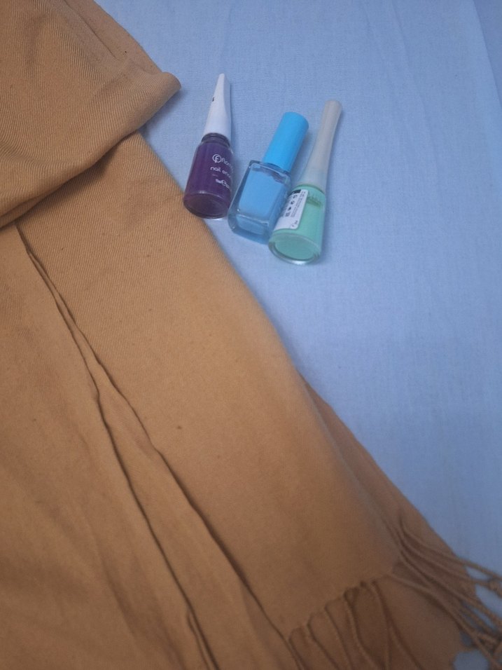 Camel Renkli Şal ve  3 oje hediye - Görsel 2