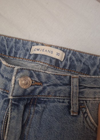 Gevşek Kesim Kadın Mavi Yırtık Kot Pantolon - Görsel 4