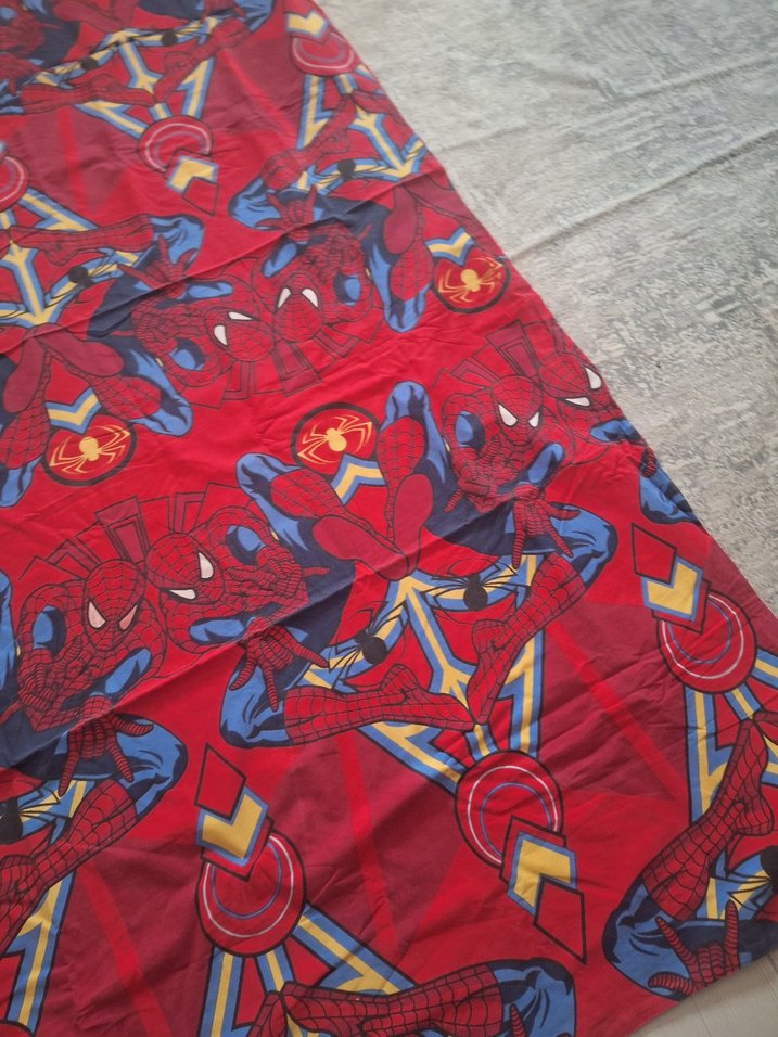 Renkli Baskılı Örümcek Adam Nevresim Seti - Görsel 2