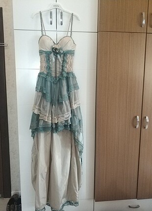 Bir kez giyilmiş Balo elbisesi
