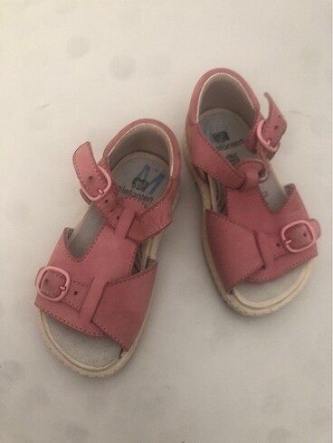 21 Beden pembe Renk Pembe 21 numara kız çocuk sandalet