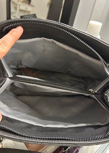 Zincir Detaylı Siyah Deri Kadın Çanta - Görsel 3