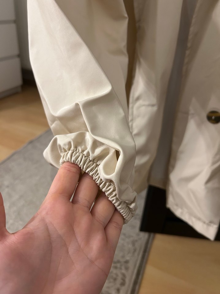 Düğmeli Beyaz Midi Kadın Trençkot - Görsel 2