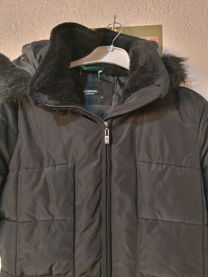 Kürk Detaylı Siyah Midi Kaban - Görsel 2