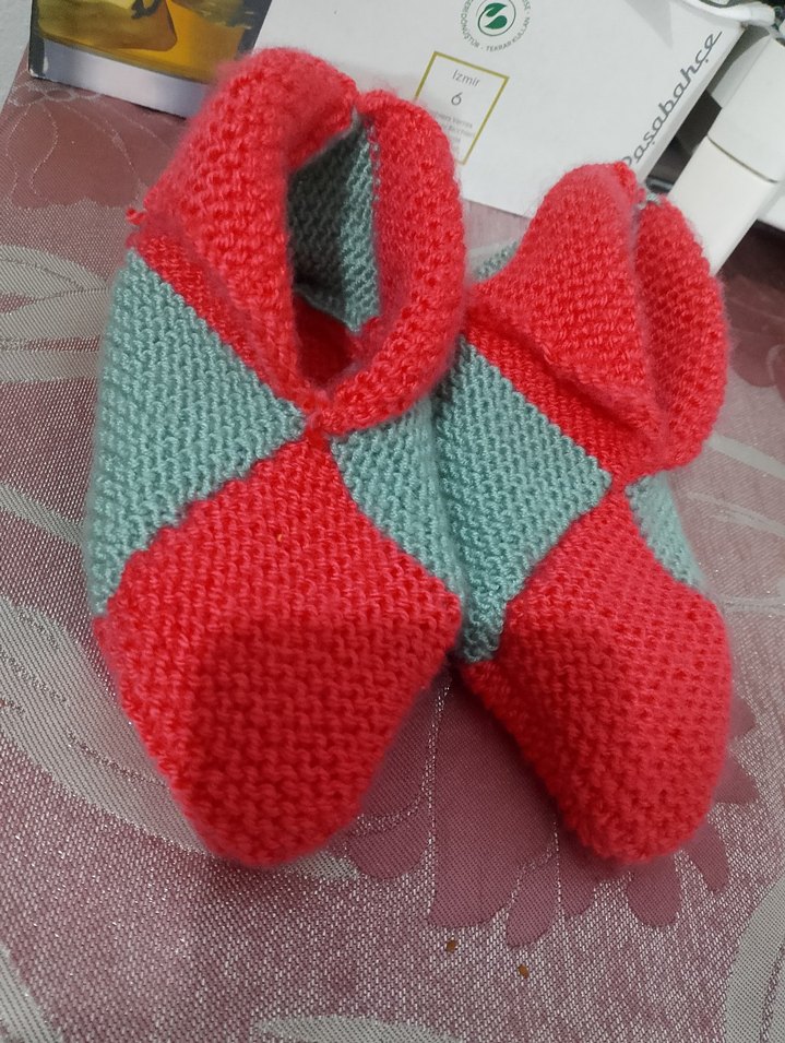 Renkli Örgü Patik - Görsel 2