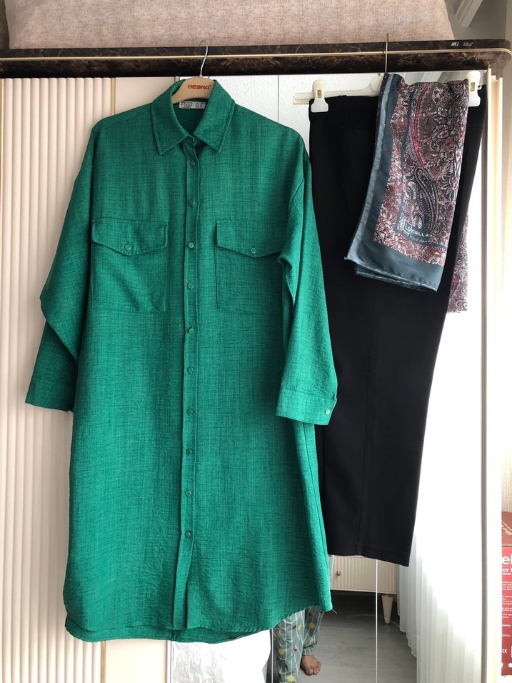 Uzun Kollu Yeşil Keten Kadın Gömlek - Görsel 2
