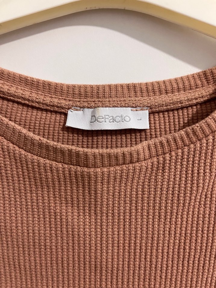 Kahverengi Kısa Kollu Kadın Tişört - Görsel 2