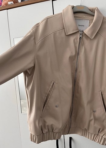 l Beden çeşitli Renk Bershka Bej Deri Kadın Ceket
