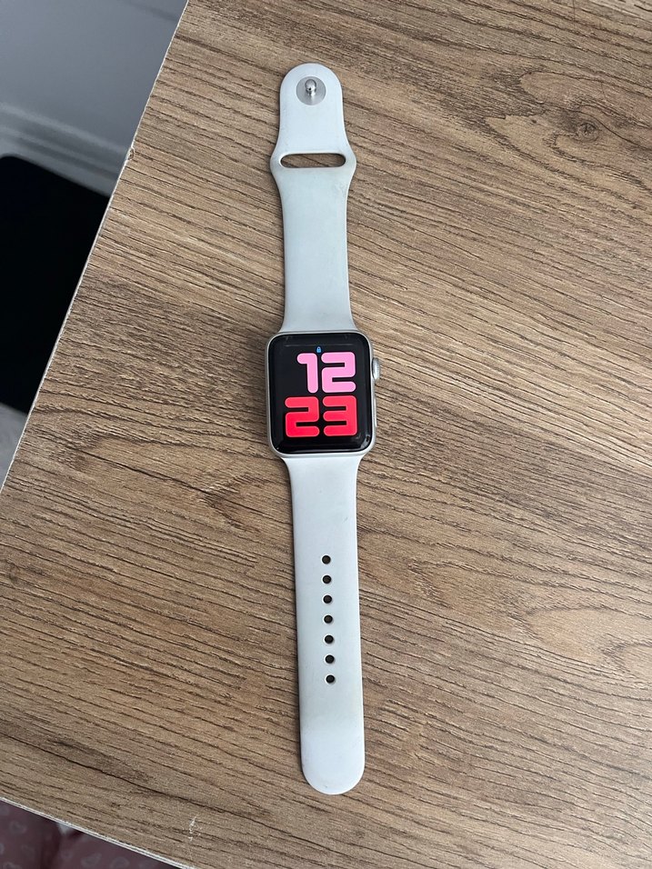 Apple Watch Series 3 Akıllı Saat ve Orijinal Şarj Kablosu - Görsel 4