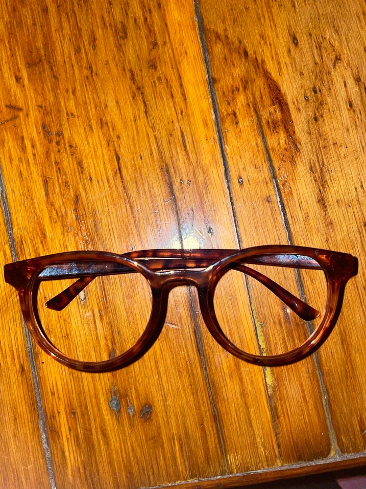 Gri Retro Kadın Gözlüğü - Görsel 3