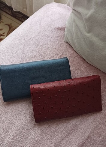 iki tane kadın cüzdan  - Görsel 2