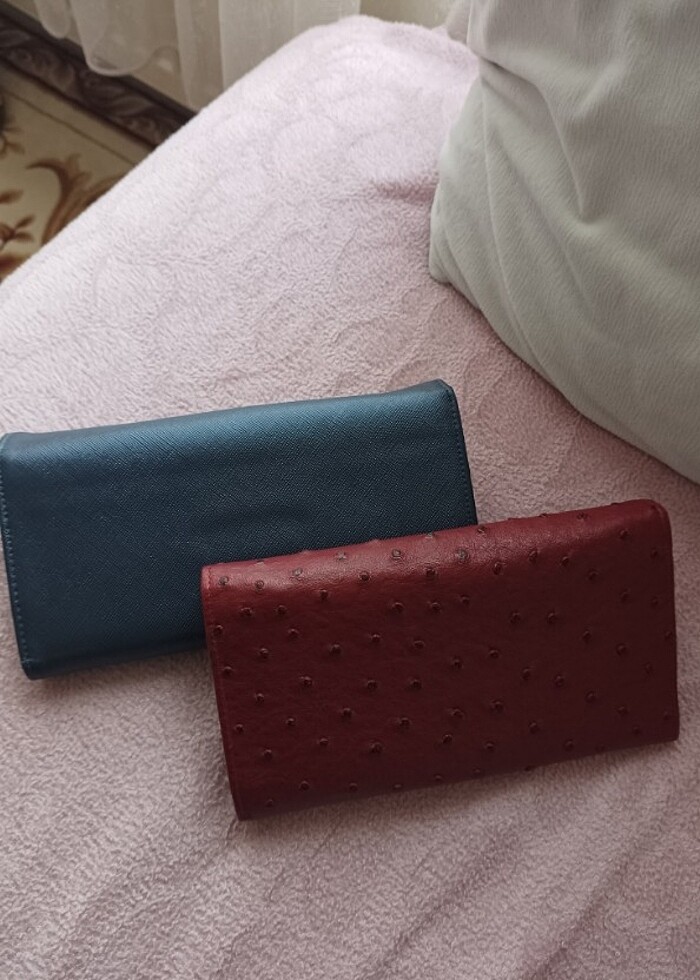 iki tane kadın cüzdan  - Görsel 2