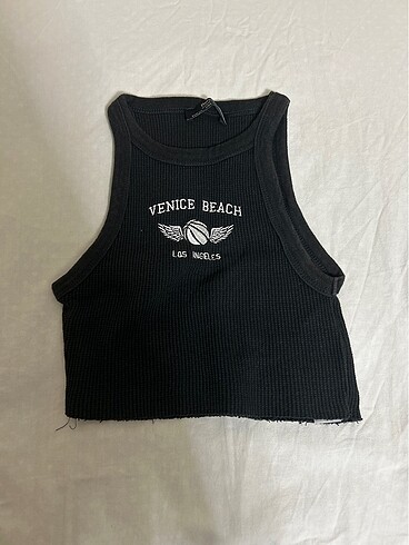 BERSHKA CROP