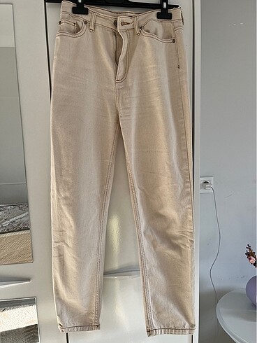 Trendyol & Milla Ekru yüksek bel slim mom jeans