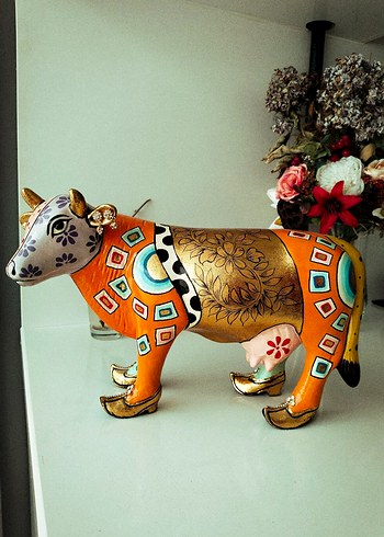 Renkli Desenli inek Figürin - Görsel 2