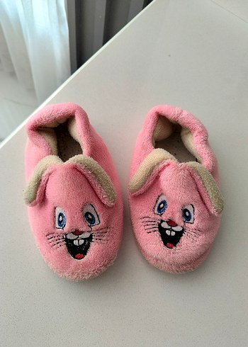 Kız Çocuk Pembe Nakışlı Sıcak Ev Terliği - Görsel 2